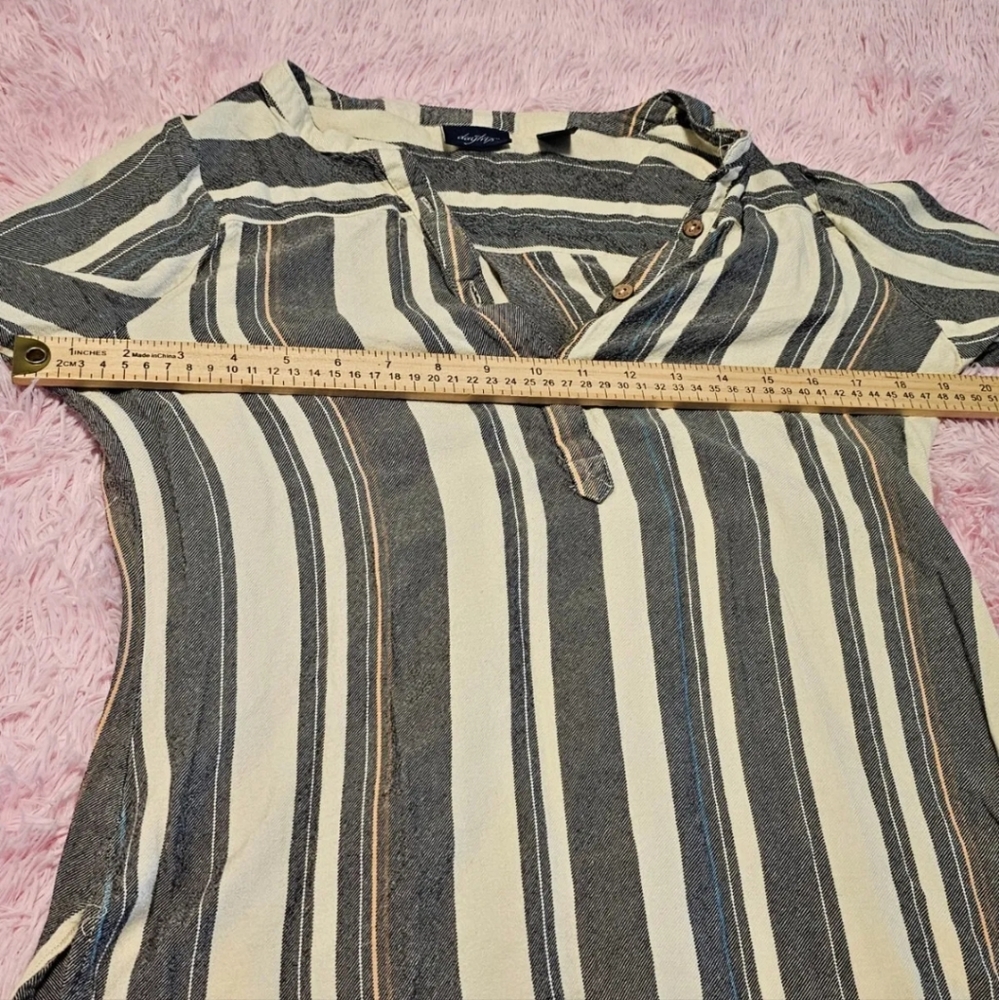 Daytrip 3/4 sleeve top medium